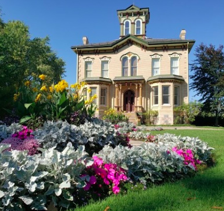 Castle Kilbride mansion